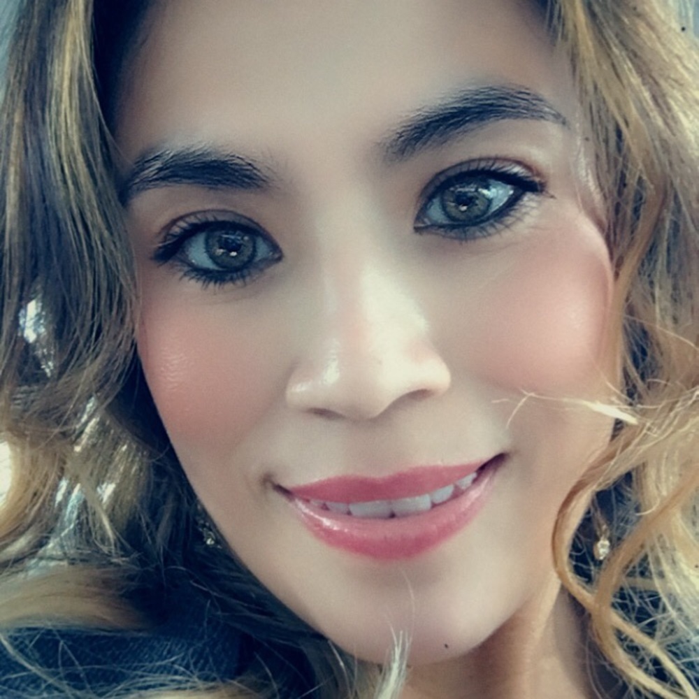 Meet your Posher, Cynthia